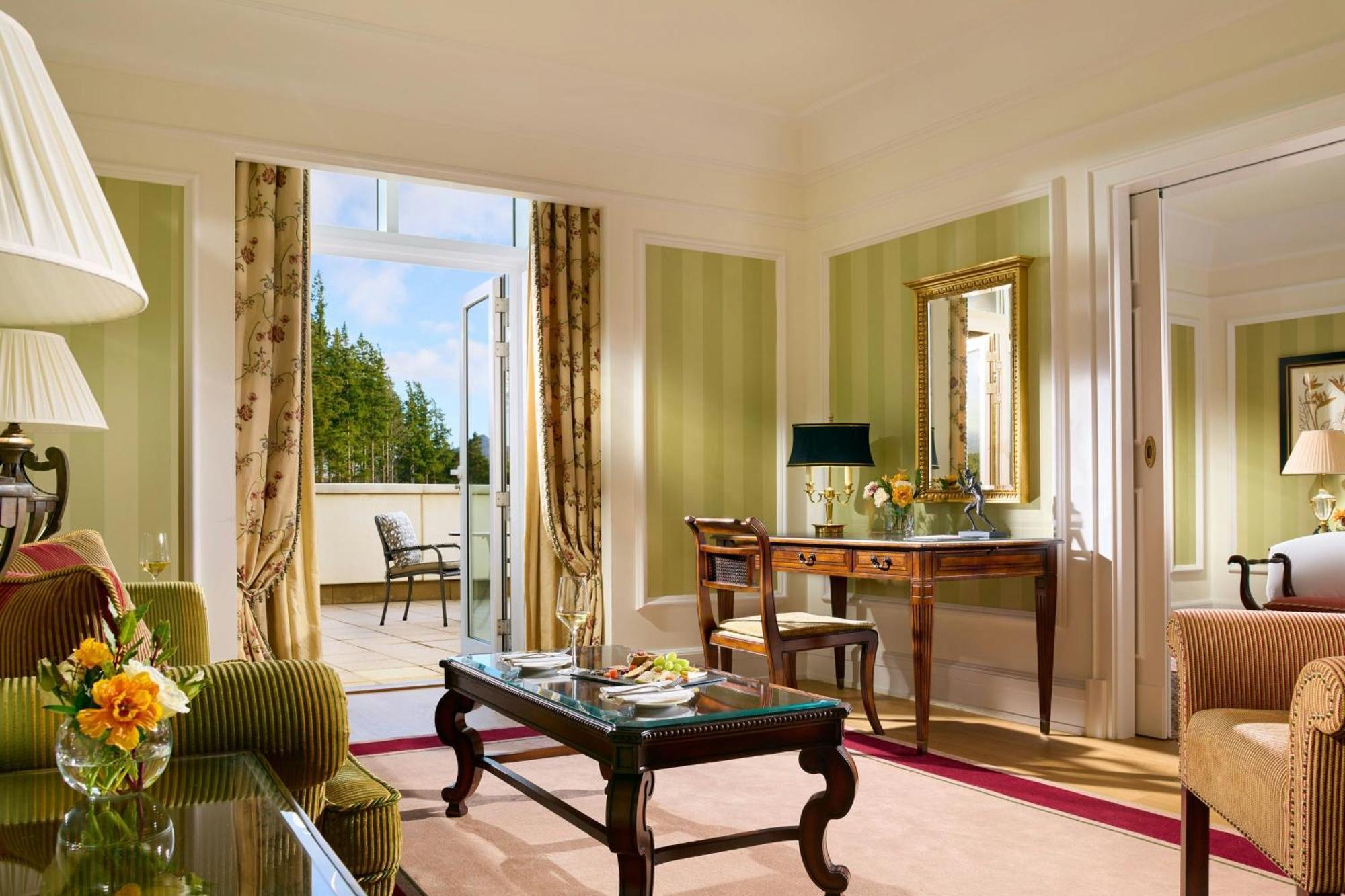 Powerscourt Hotel, Autograph Collection Enniskerry Bagian luar foto A suite at the Mandarin Oriental, Munich