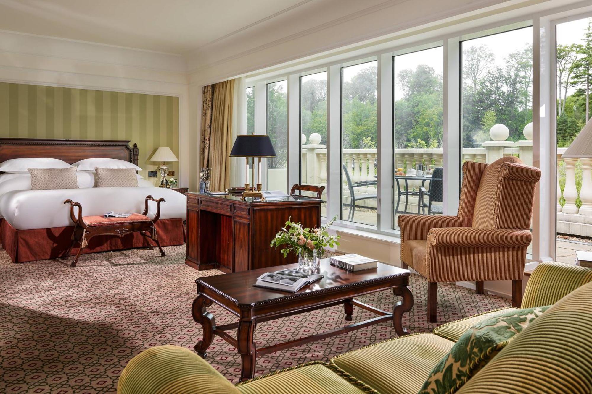 Powerscourt Hotel, Autograph Collection Enniskerry Bagian luar foto A suite at the hotel