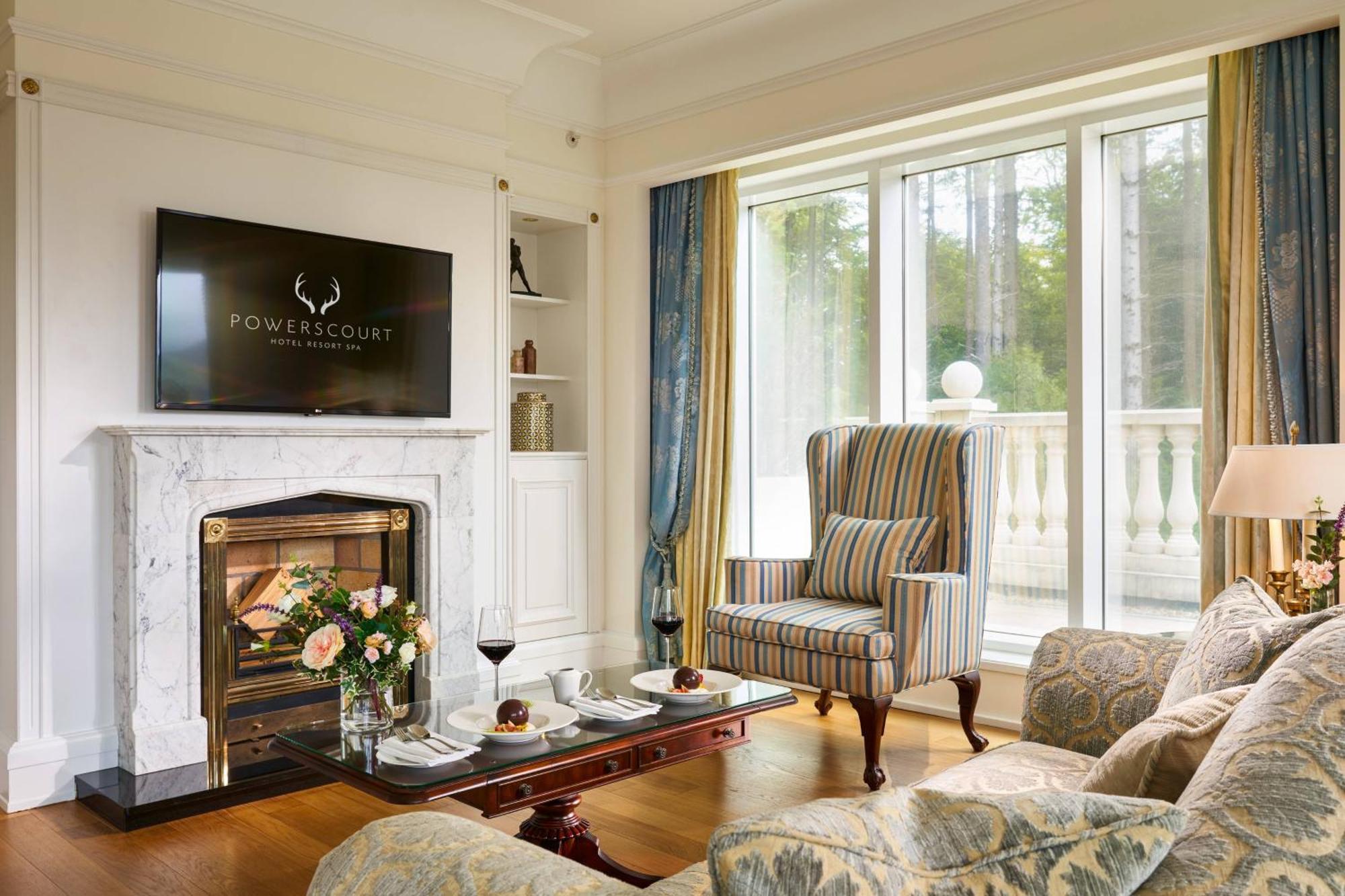Powerscourt Hotel, Autograph Collection Enniskerry Bagian luar foto A living room at Powerscourt Hotel